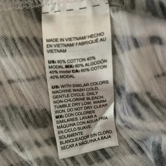 Chico’s size 1 Zebra Print Slub Tunic - Picture 6 of 6